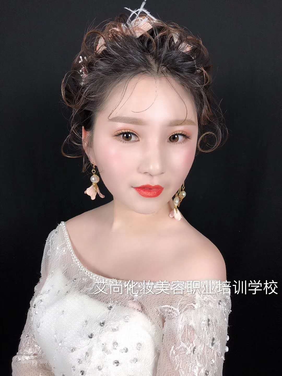 【艾尚美业】今日新娘妆美美哒~~~(图2)